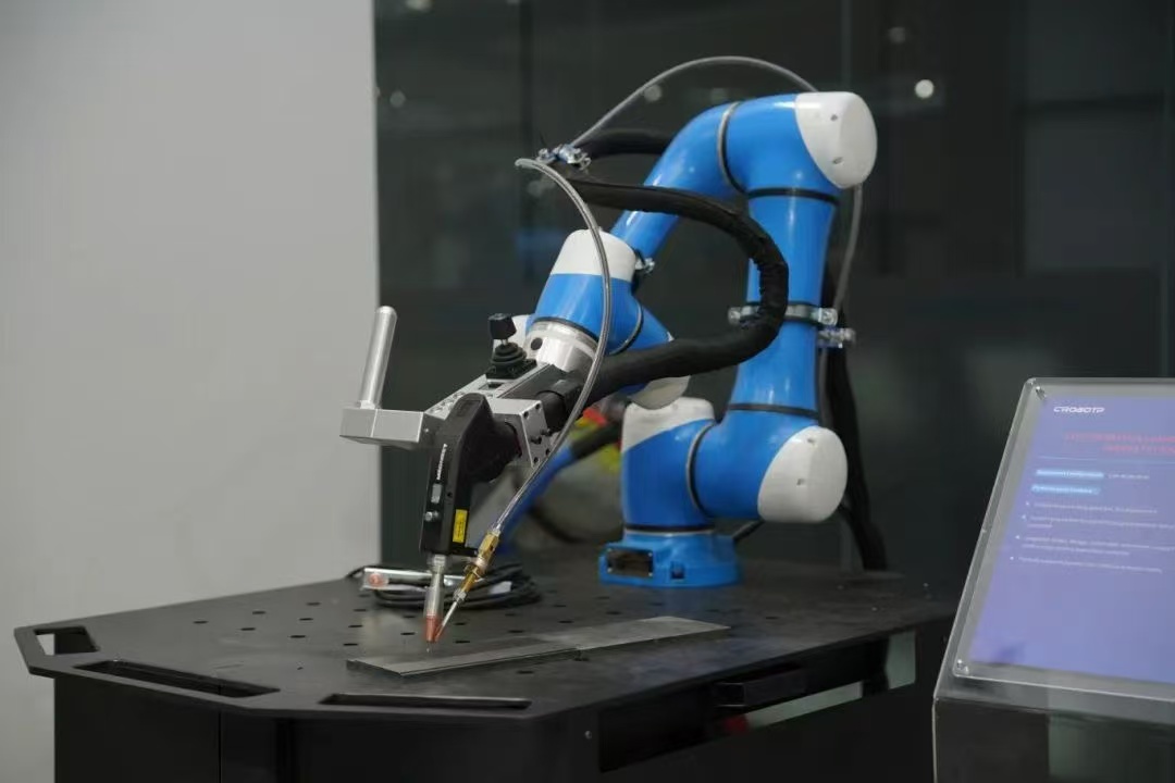 机器人激光焊接机